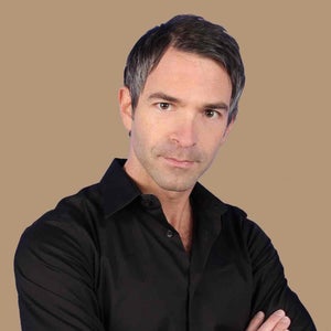 Photo of Jordan Schlansky, click to book