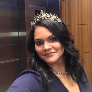 Photo of Sandra Diaz-Twine, click to book