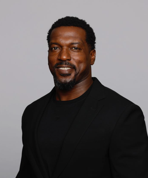 Photo of Patrick Willis, click to book