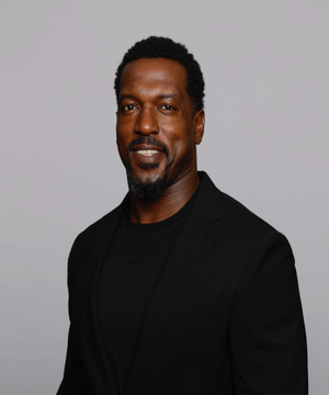 Photo of Patrick Willis, click to book