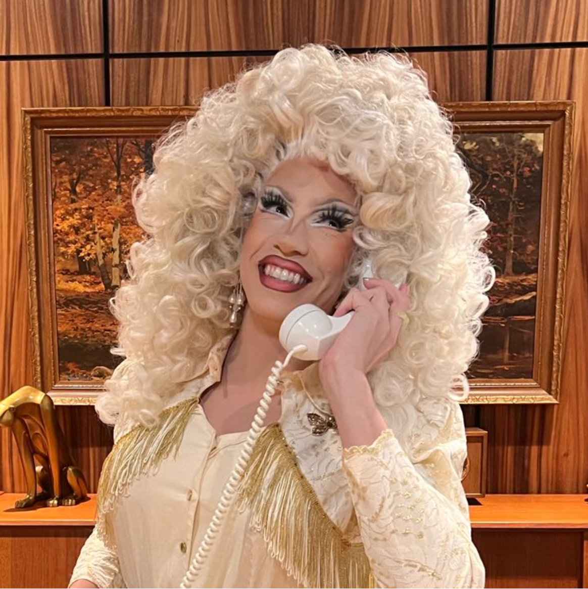 Vivian Vanderpuss