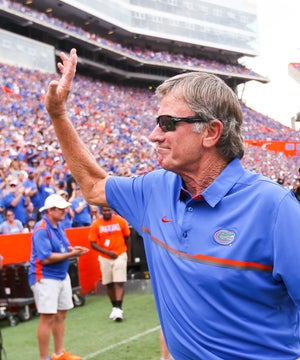 Photo of Coach Steve Spurrier, click to book