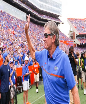 Photo of Coach Steve Spurrier, click to book