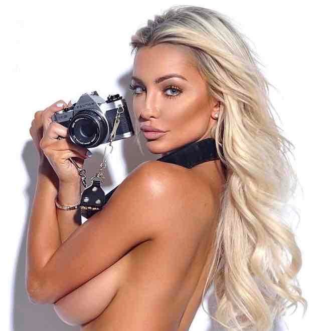 Lindsey Pelas