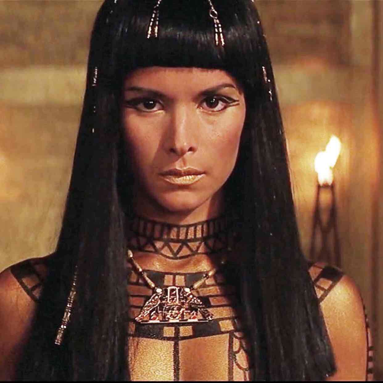 Patricia Velasquez