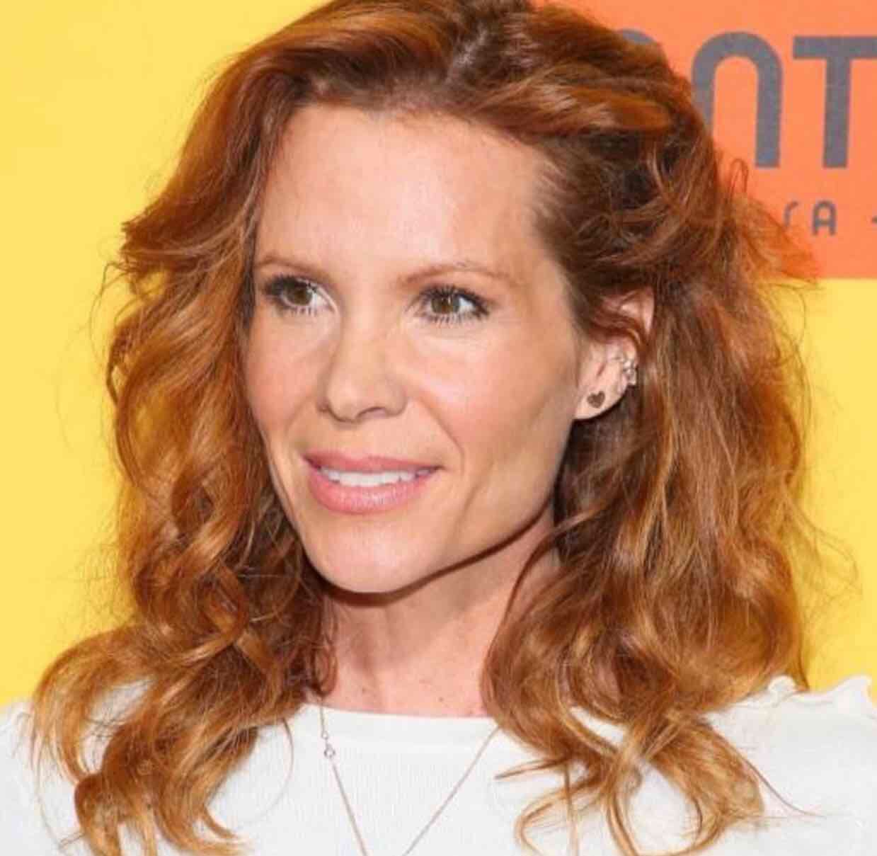 Robyn Lively