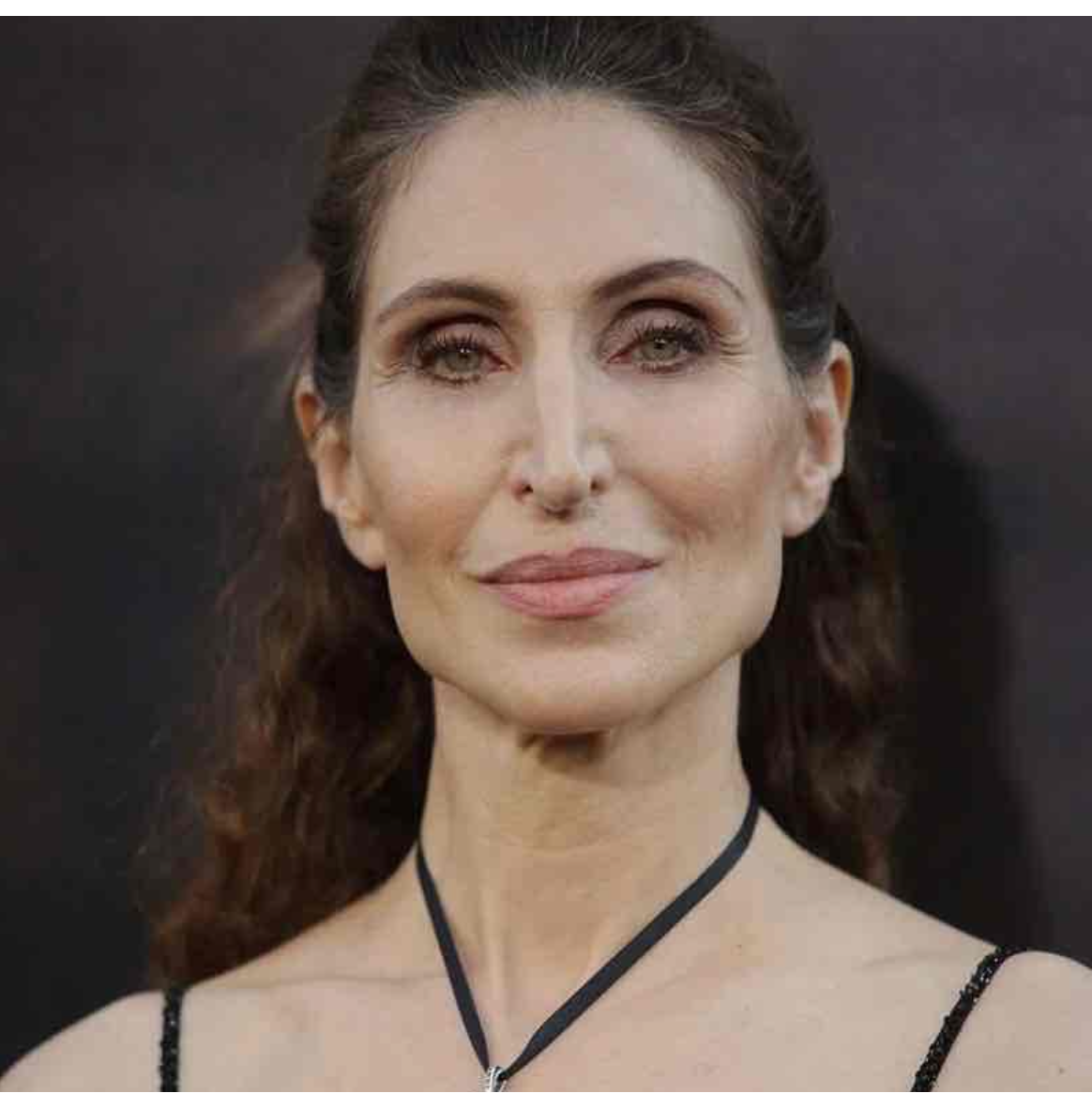 Bonnie Aarons
