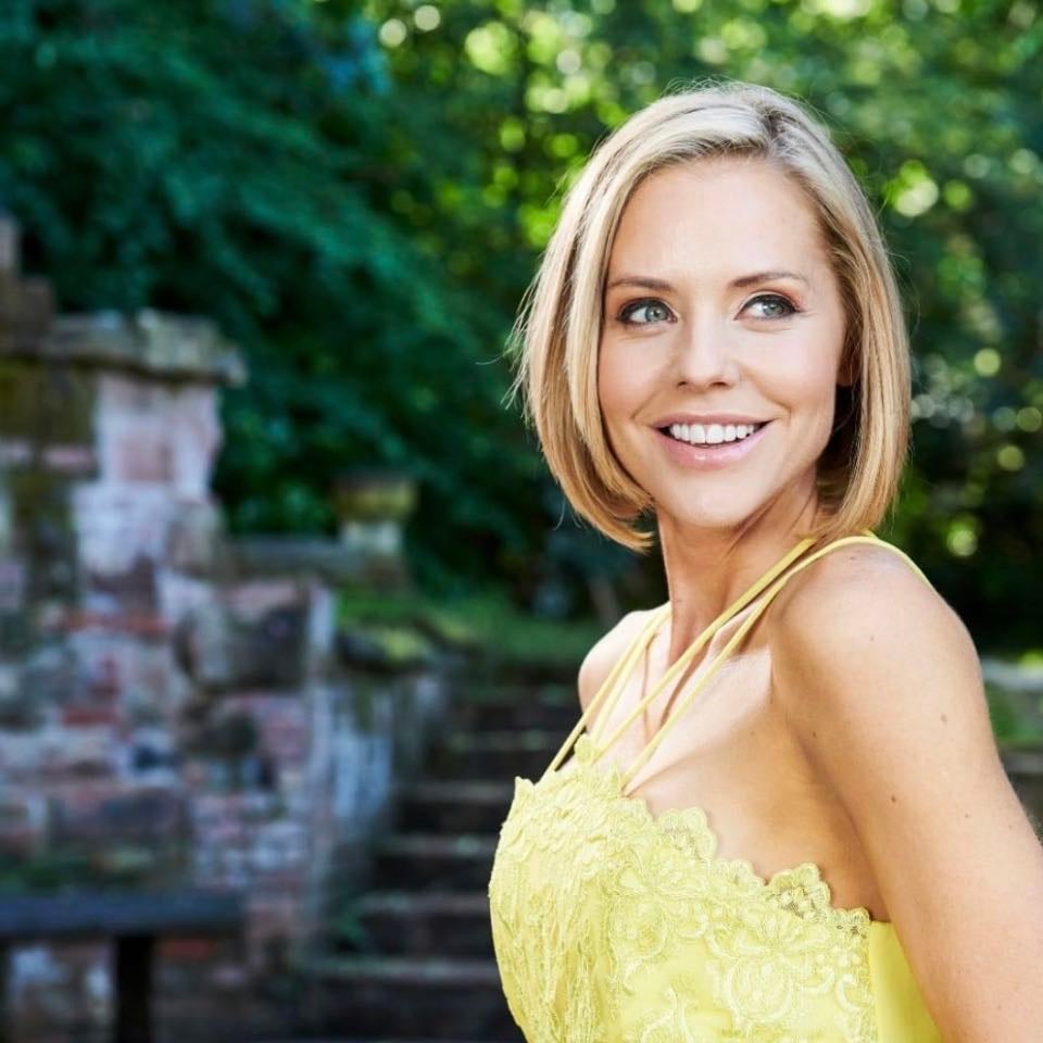 Stephanie Waring