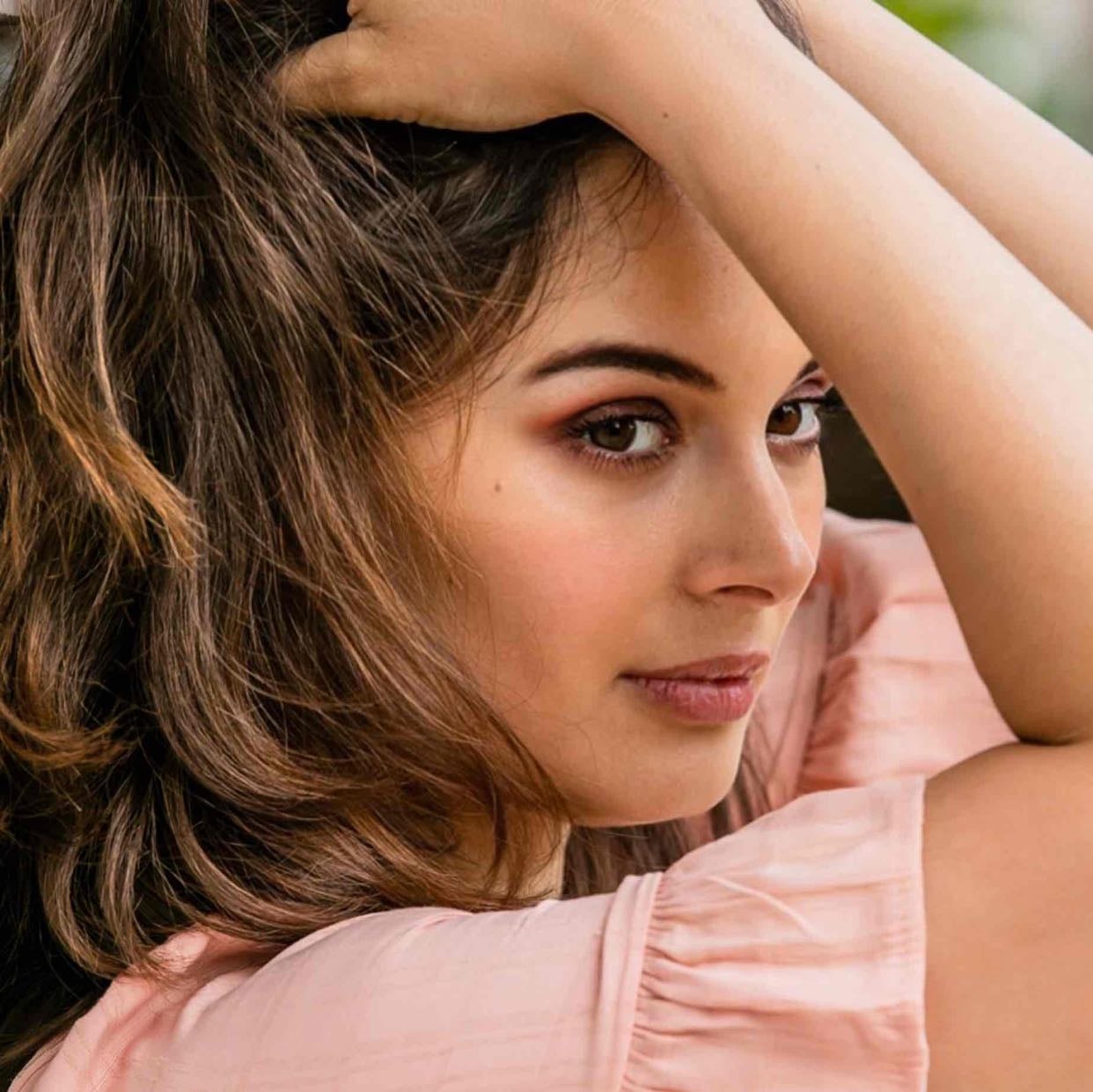 Evelyn Sharma