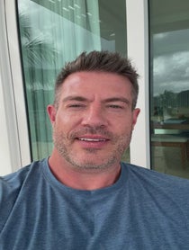 Poster for Holiday video from Jesse Palmer