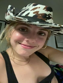 Poster for Roast video from Hanna Dickinson