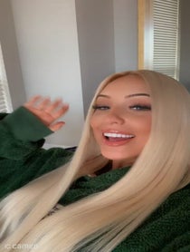 Poster for Intro video video from Ellie Waters