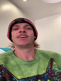 Poster for Gift video from Frenchy