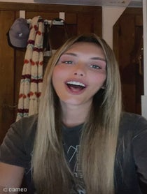 Poster for Intro video video from Ángela Ponce