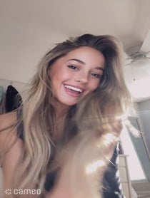 Poster for Intro video video from Olivia Massucci