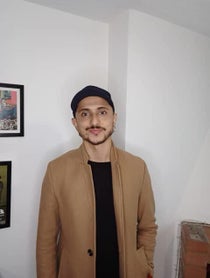 Poster for Gift video from Erik Rodríguez