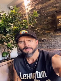 Poster for Gift video from Jose Ron