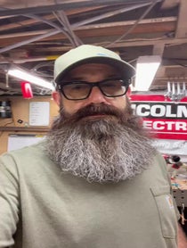 Poster for Gift video from Derek Forestier