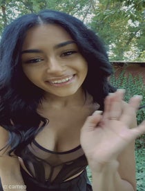 Poster for Intro video video from Vanessa Moon