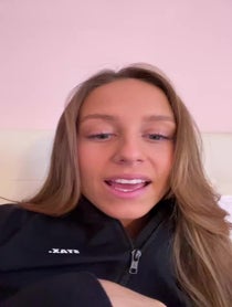 Poster for Gift video from Strawberrymilkmob