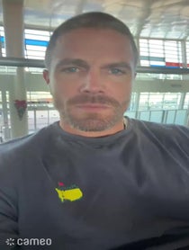 Poster for Vidéo d'introduction video from Stephen Amell