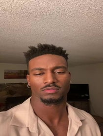 Poster for Gift video from Yamen Sanders