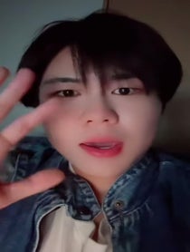 Poster for Graduation video from Pachi Jimin（パチ・ジミン）