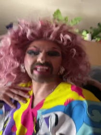 Poster for Gift video from Yazqween