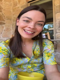 Poster for Gift video from Scarlett Hefner