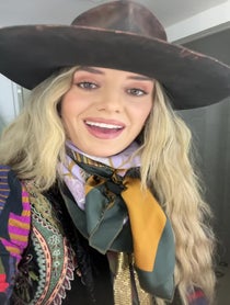 Poster for Other video from Lainey Wilson