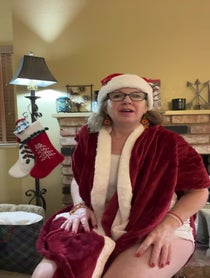 Poster for Gift video from Corin