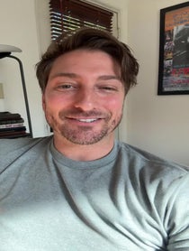 Poster for Mother's Day video from Daniel Lissing