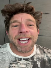 Poster for Mother's Day video from Elliott Yamin