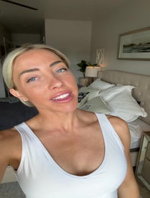 Poster for Gift video from Olivia Harlan Dekker