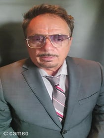 Poster for Intro video video from Looks Like RDJ