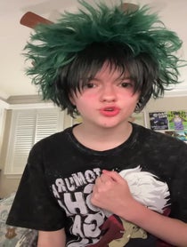 Poster for Gift video from ellaisrllycool