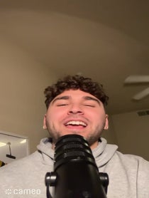 Poster for Intro video video from TuPapi