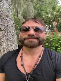 Poster for Fecha de nacimiento video from Austin Aries