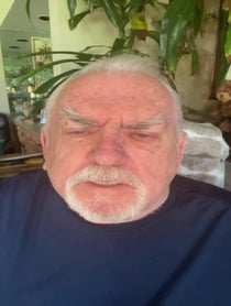 Poster for Fecha de nacimiento video from John Ratzenberger