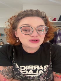 Poster for Fecha de nacimiento video from Carrie Hope Fletcher