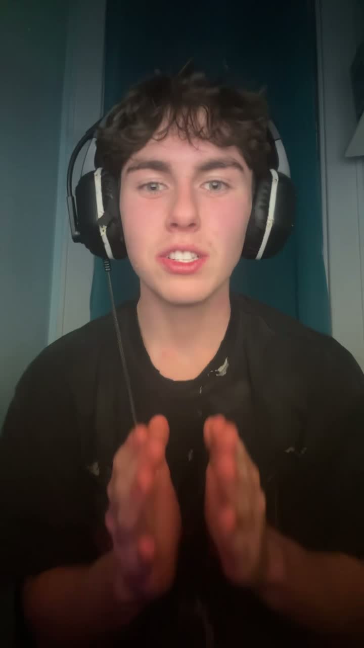 officialiamriley