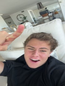 Poster for Advice video from Juliano Massarelli