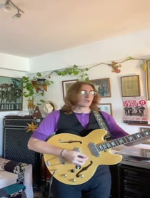 Poster for Fecha de nacimiento video from Javier Parisi