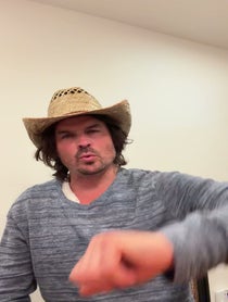 Poster for Fecha de nacimiento video from Ian Somerhalder