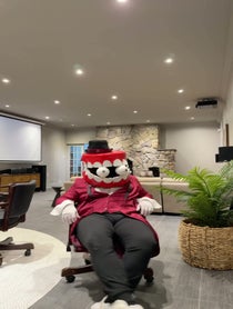 Poster for Advice video from Andreas Eskander