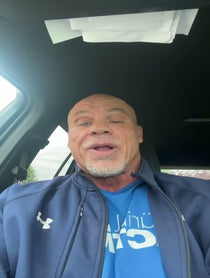 Poster for Fecha de nacimiento video from Kurt Angle