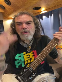 Poster for Fecha de nacimiento video from Max Cavalera