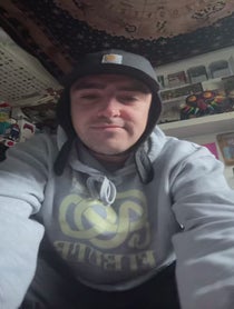 Poster for Birthday video from Skalleyssed