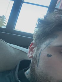 Poster for Prank Call video from Putagirlon