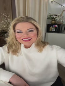 Poster for Pregunta video from Megan Hilty